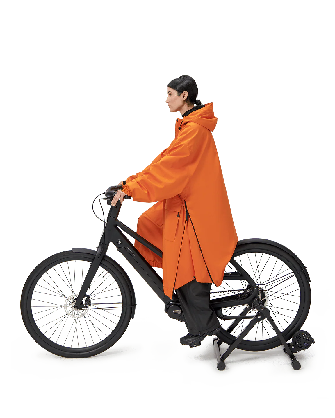 (33) MAIUM X SRFACE PONCHO - Image 14