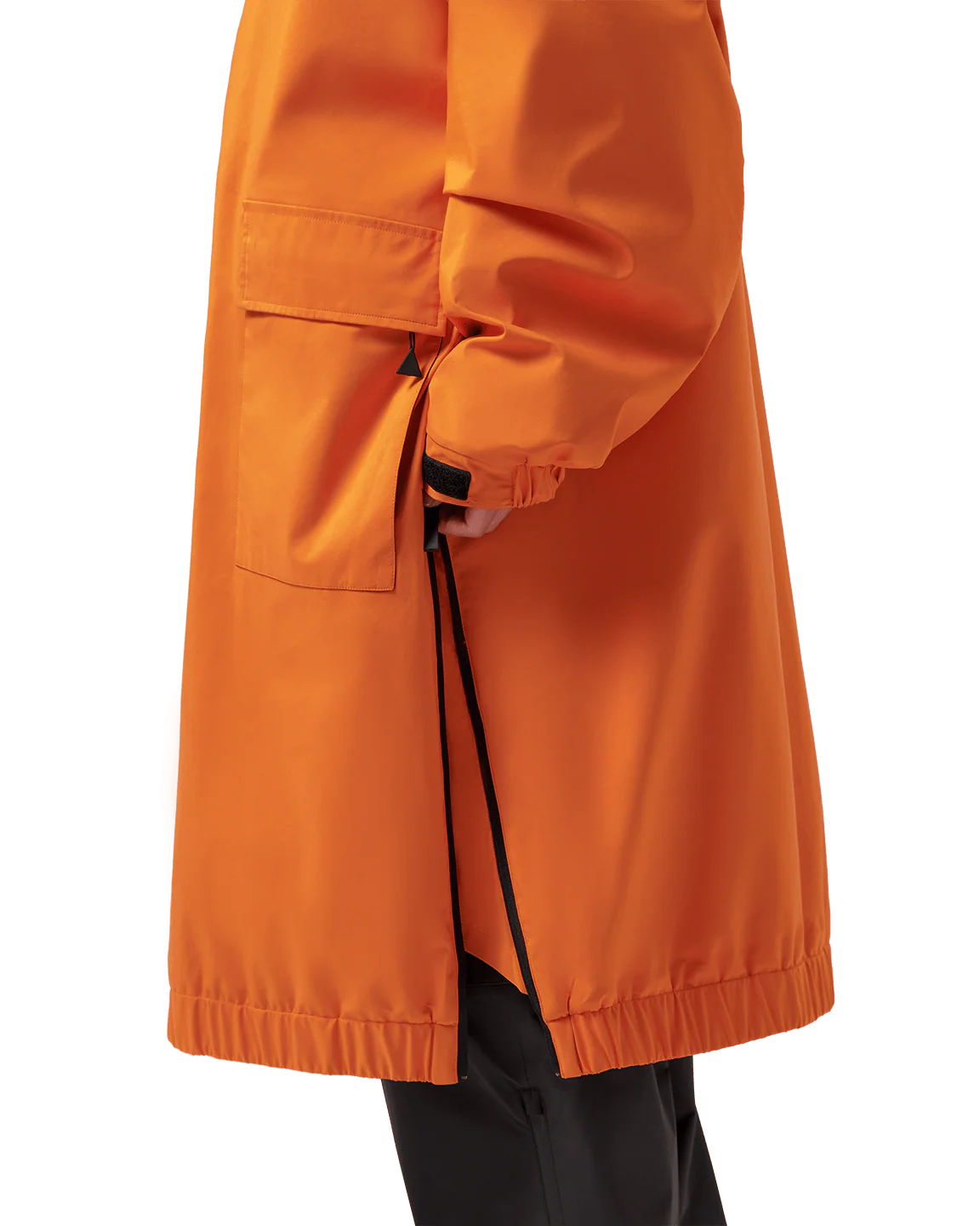 (33) MAIUM X SRFACE PONCHO - Image 16