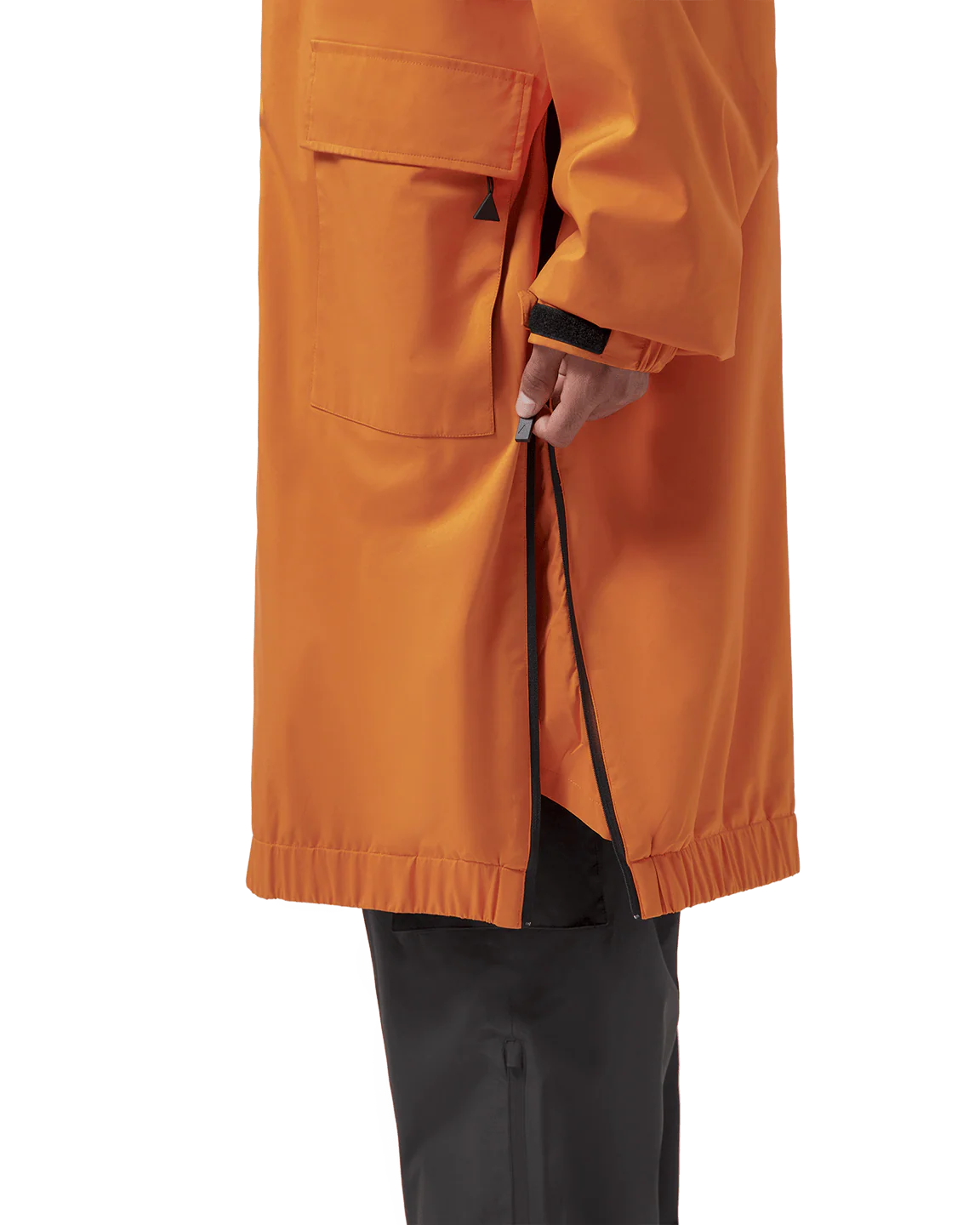 (33) MAIUM X SRFACE PONCHO - Image 16