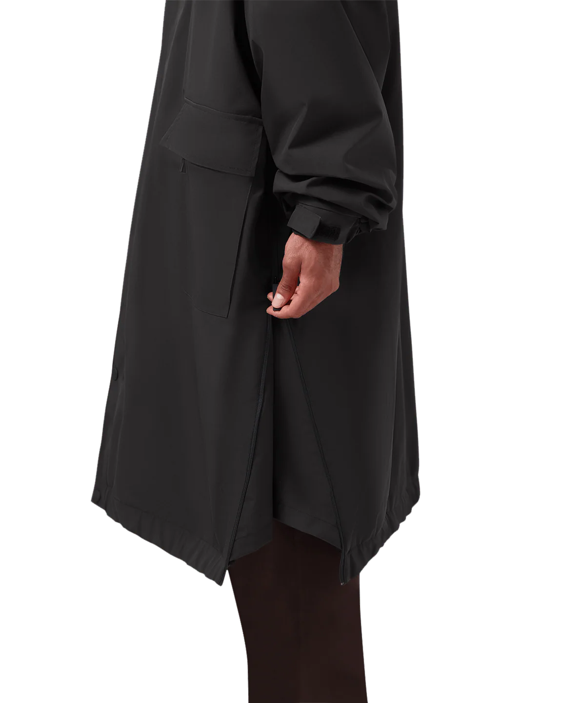 (33) MAIUM X SRFACE PONCHO - Image 5