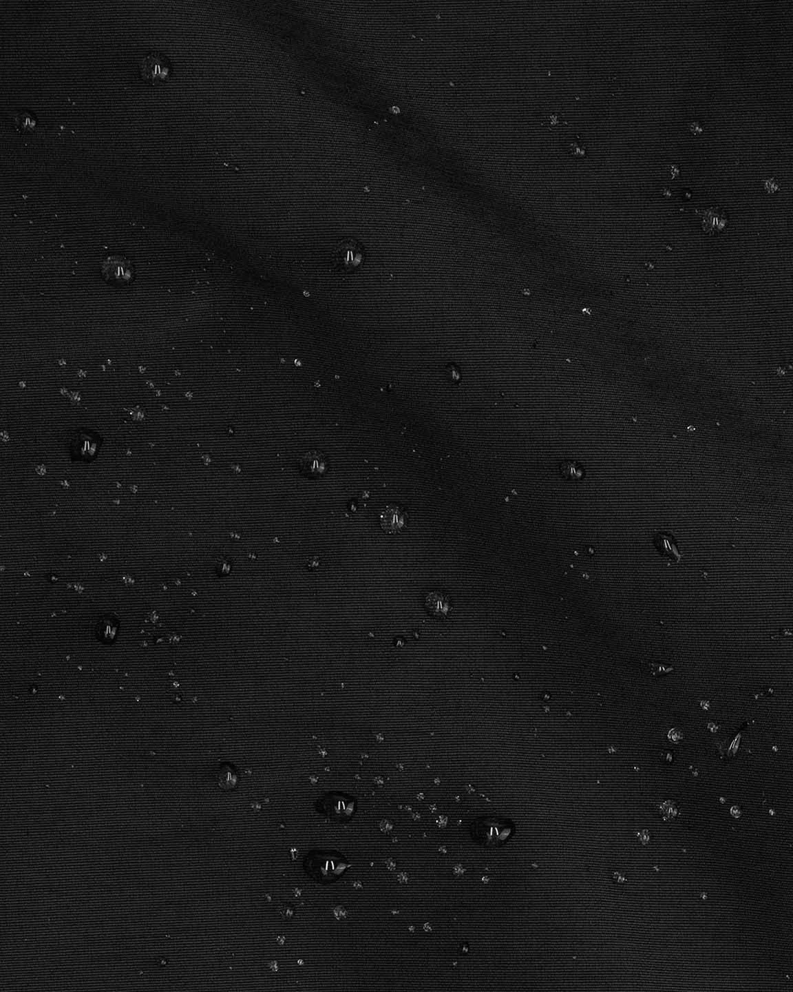 (37) Mac Short - Image 17