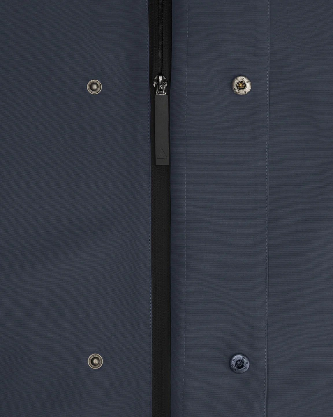 (37) Mac Short - Image 6